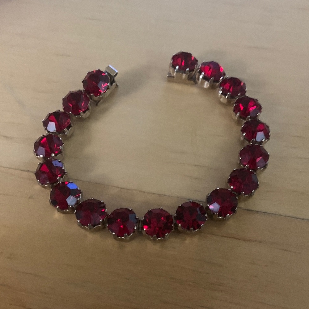 Elegant Red Crystal Bracelet
